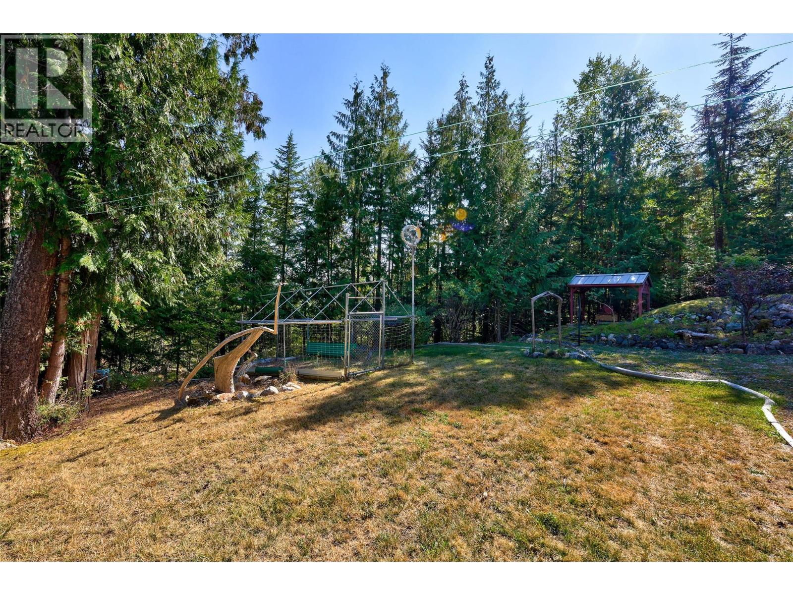 7650 Mountain Drive, Anglemont