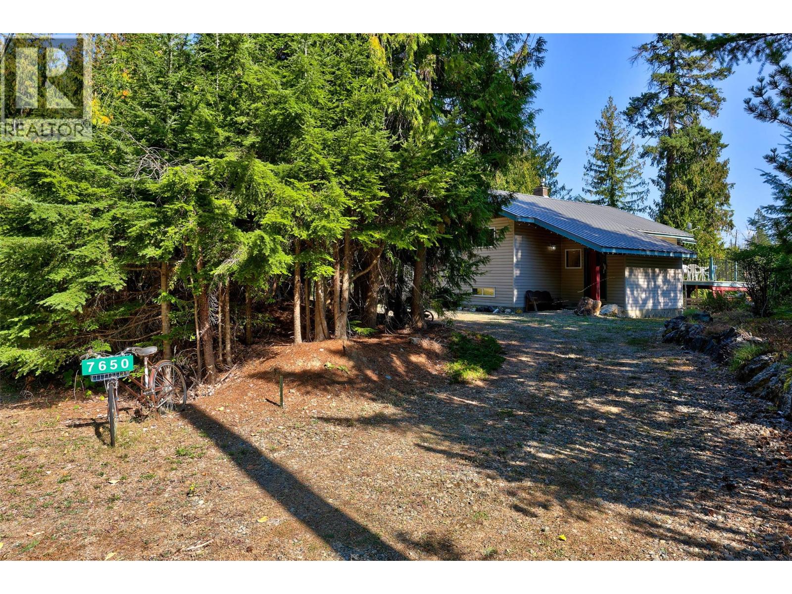 7650 Mountain Drive, Anglemont