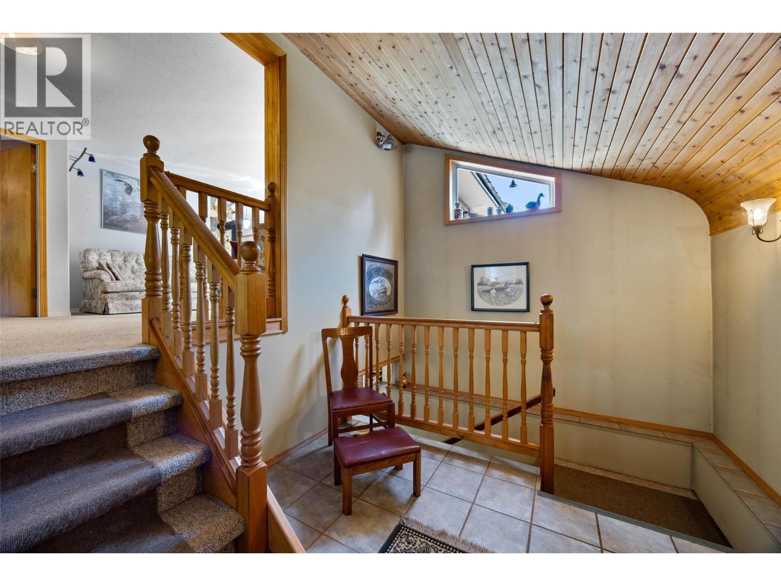 7650 Mountain Drive, Anglemont