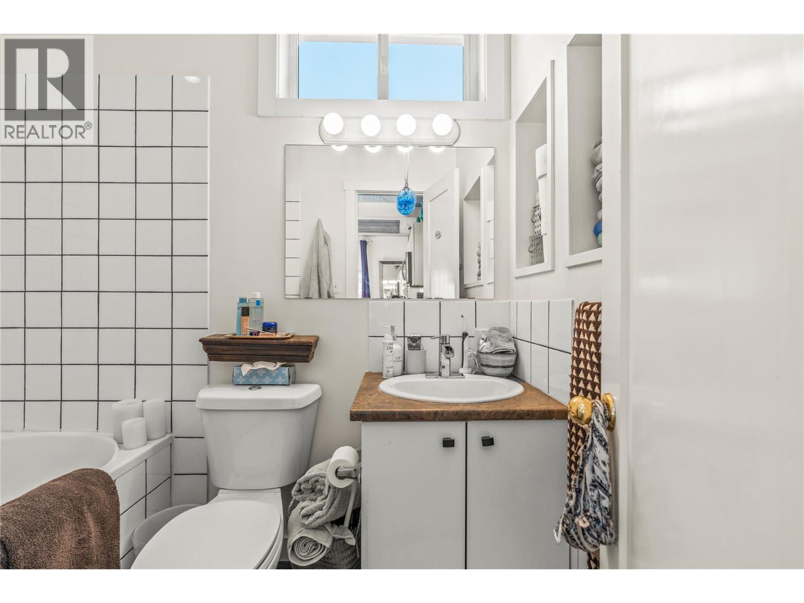  3408 33rd Avenue, Vernon