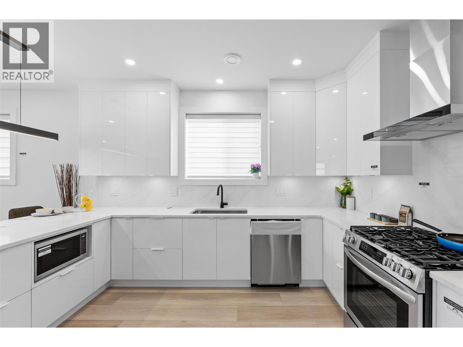 2 787 Lawson Avenue, Kelowna