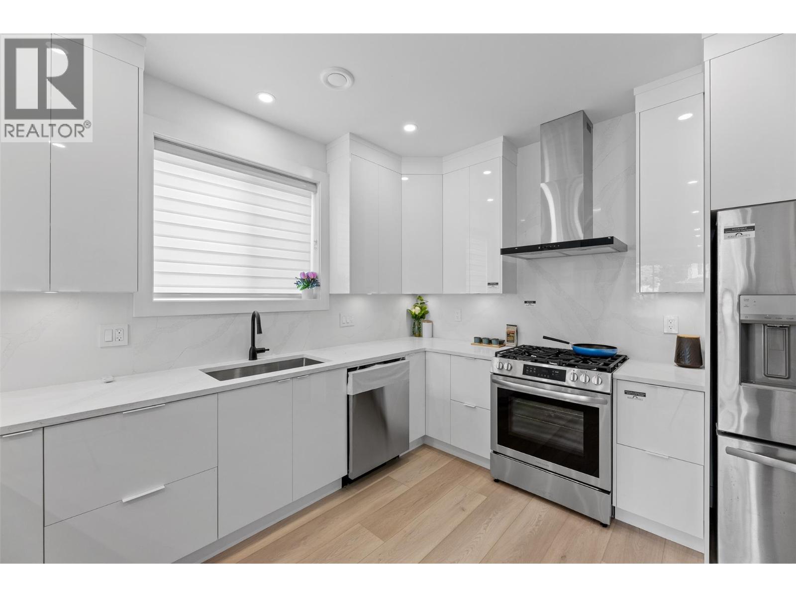 2 787 Lawson Avenue, Kelowna
