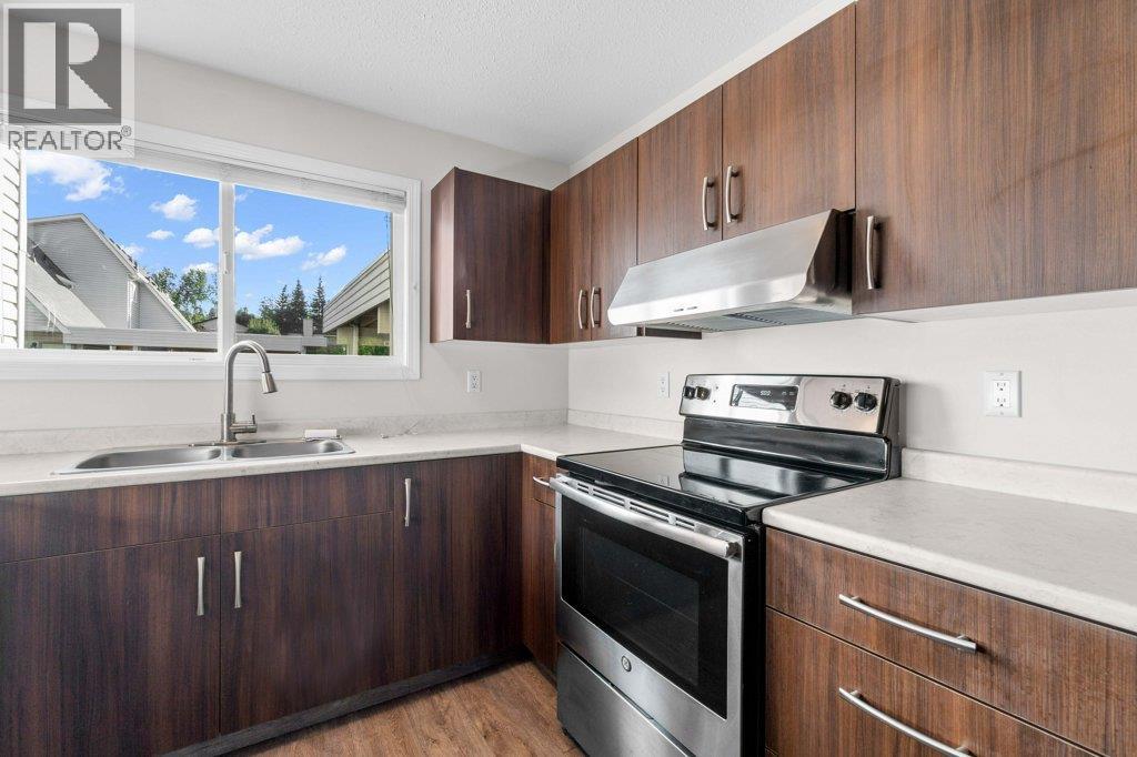  567 24 Street Northeast, Salmon Arm