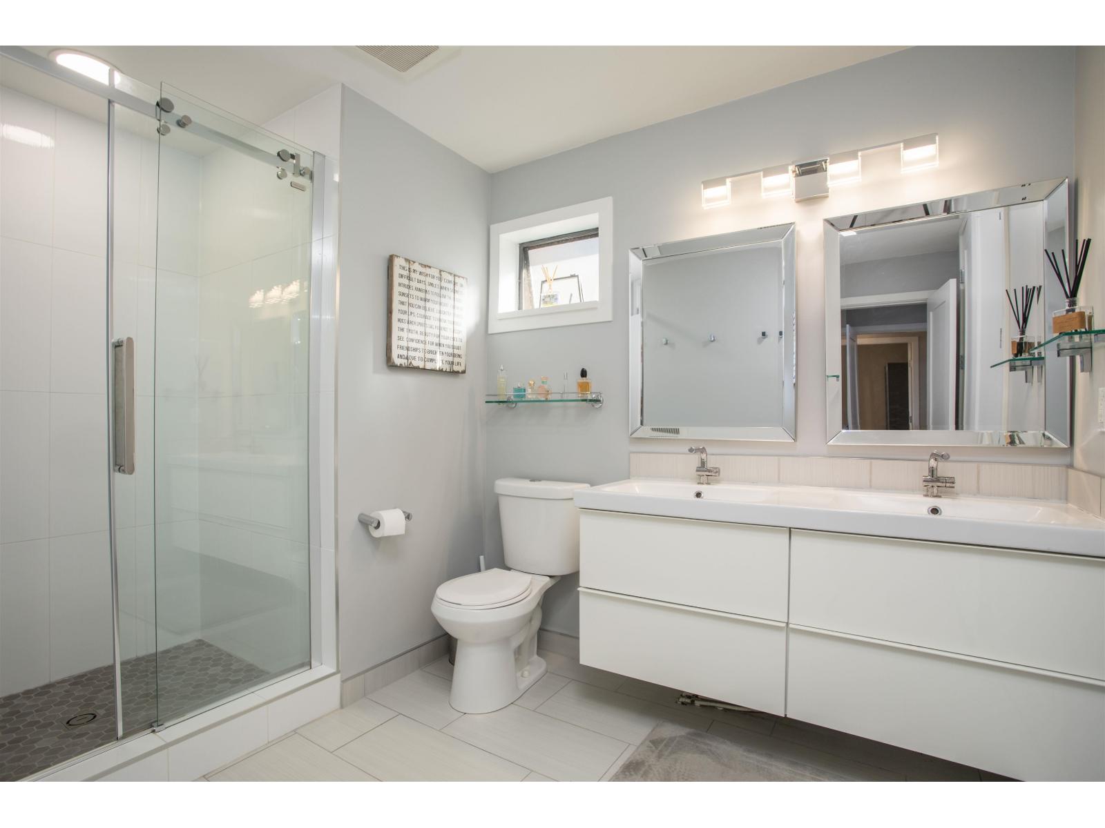 103 12743 16 AVENUE, Surrey
