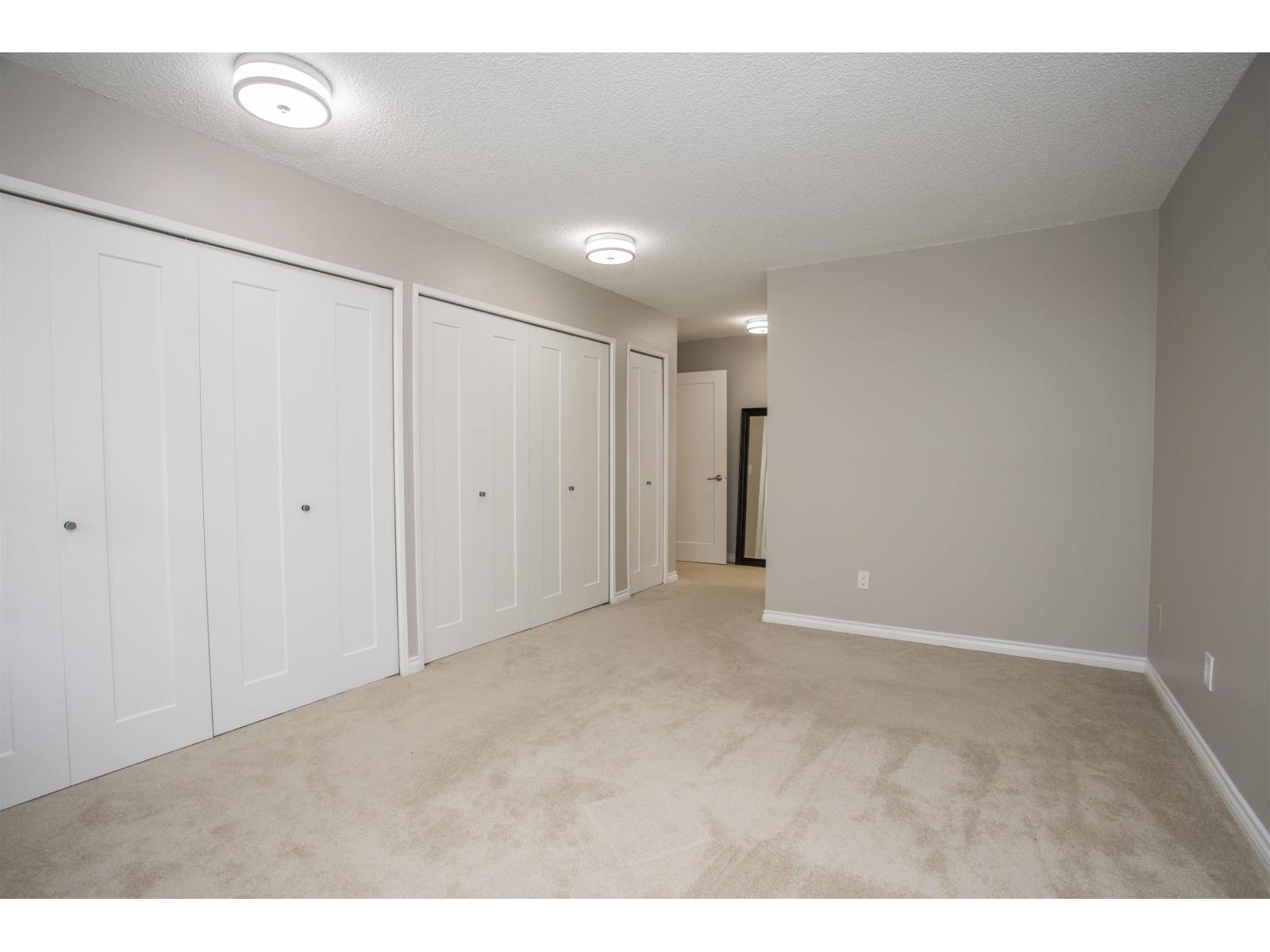 103 12743 16 AVENUE, Surrey