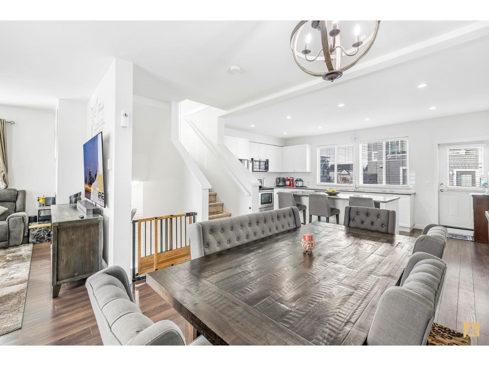 132 8130 136A STREET, Surrey