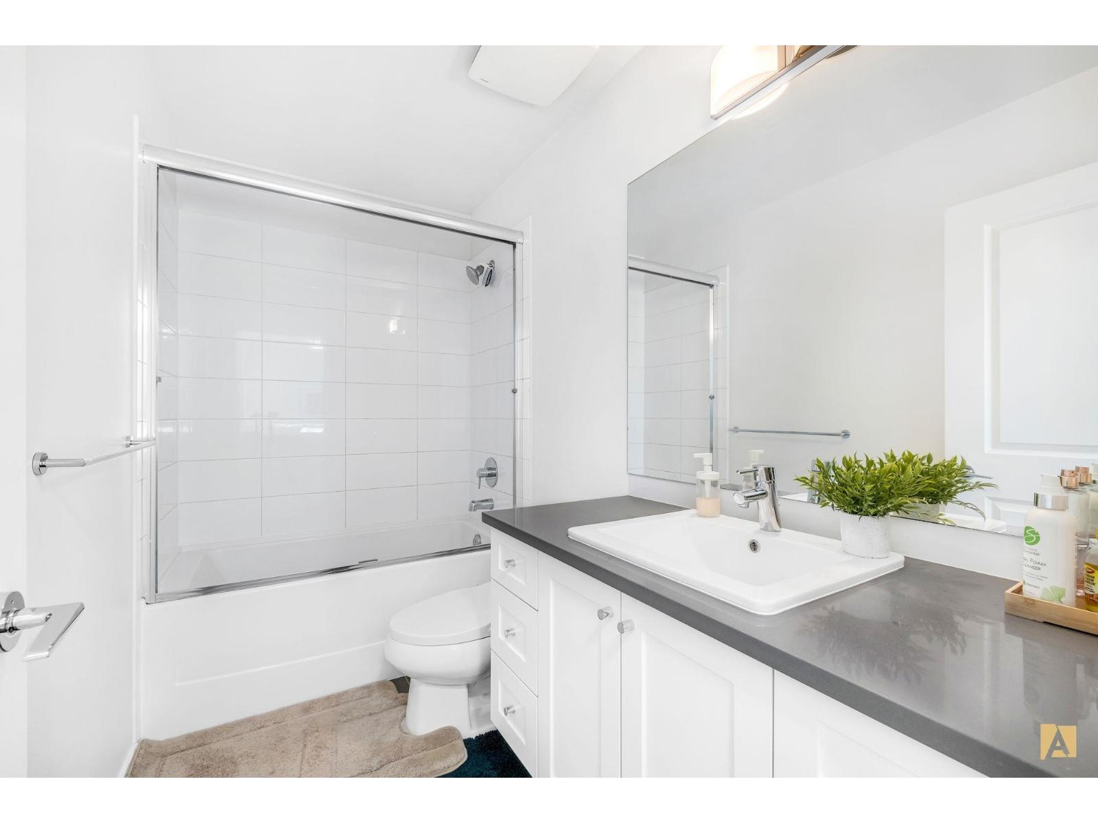 132 8130 136A STREET, Surrey