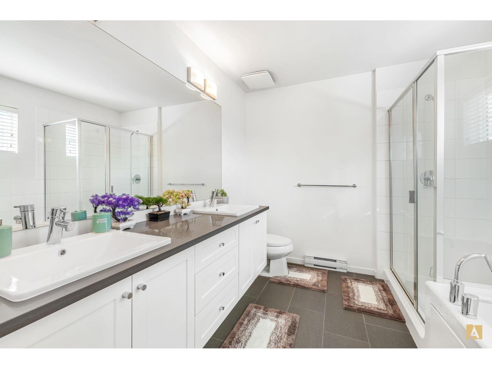 132 8130 136A STREET, Surrey