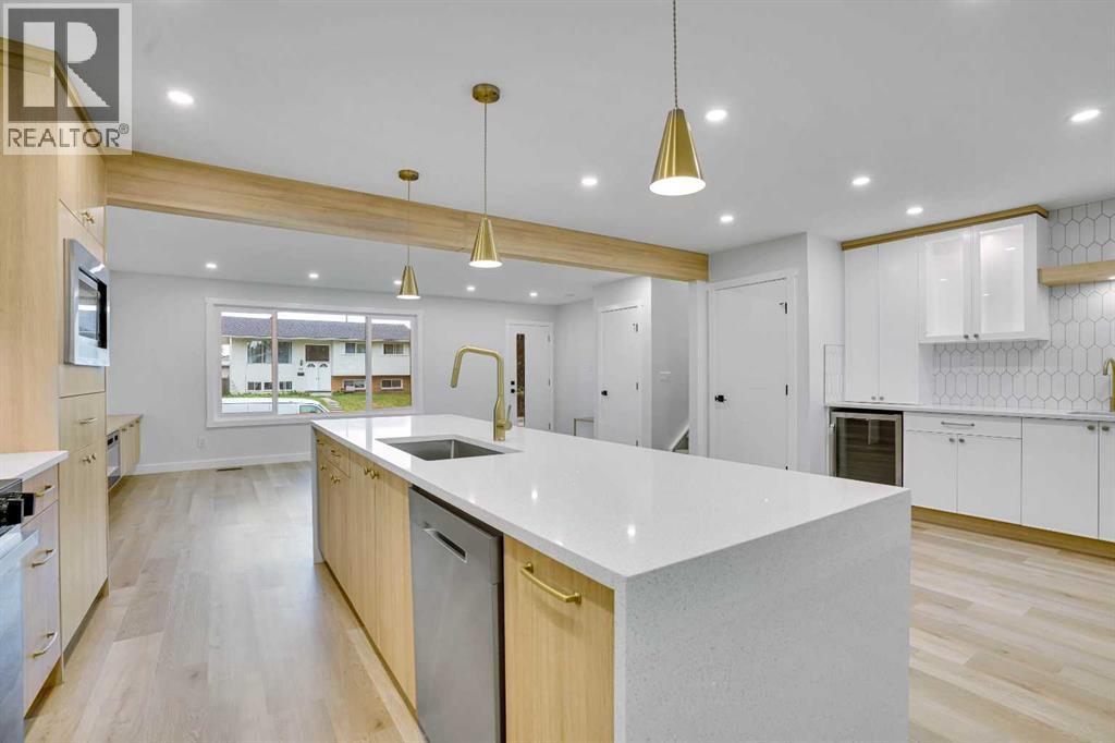 Single Family House 3 Level for Sale in  Allandale Close SE Acadia Calgary 