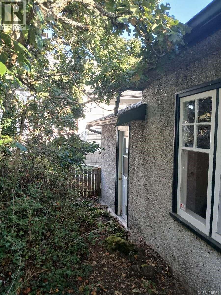 2120 Byron St, Oak Bay