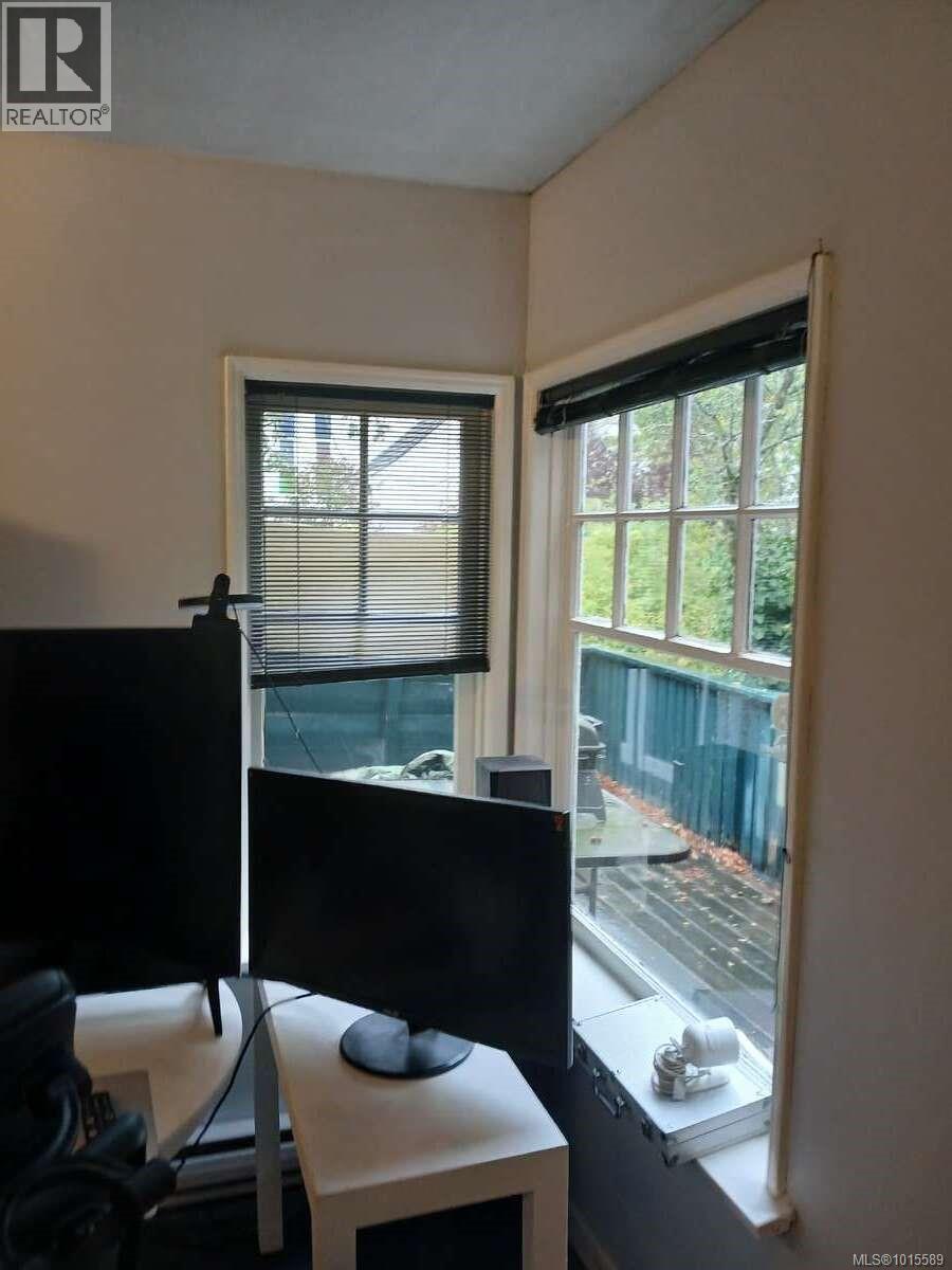 2120 Byron St, Oak Bay