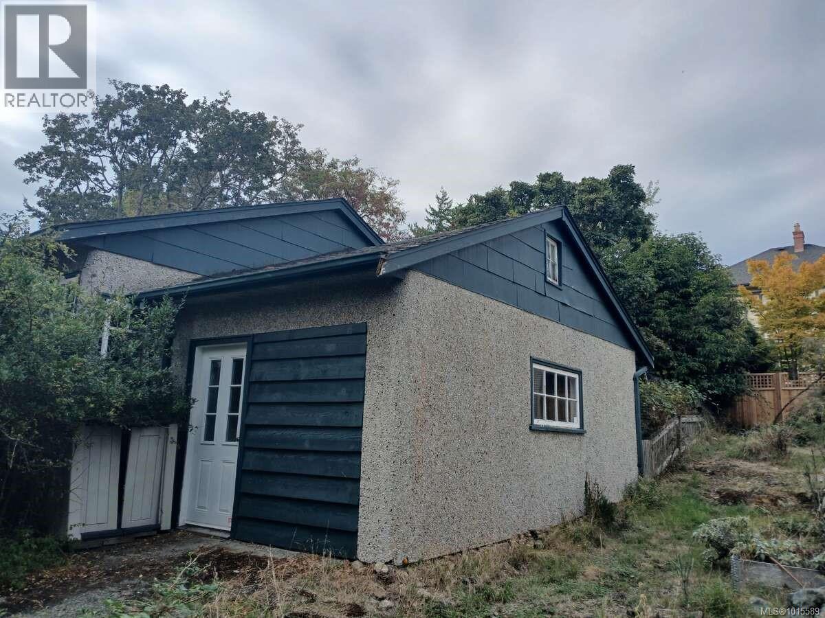 2120 Byron St, Oak Bay
