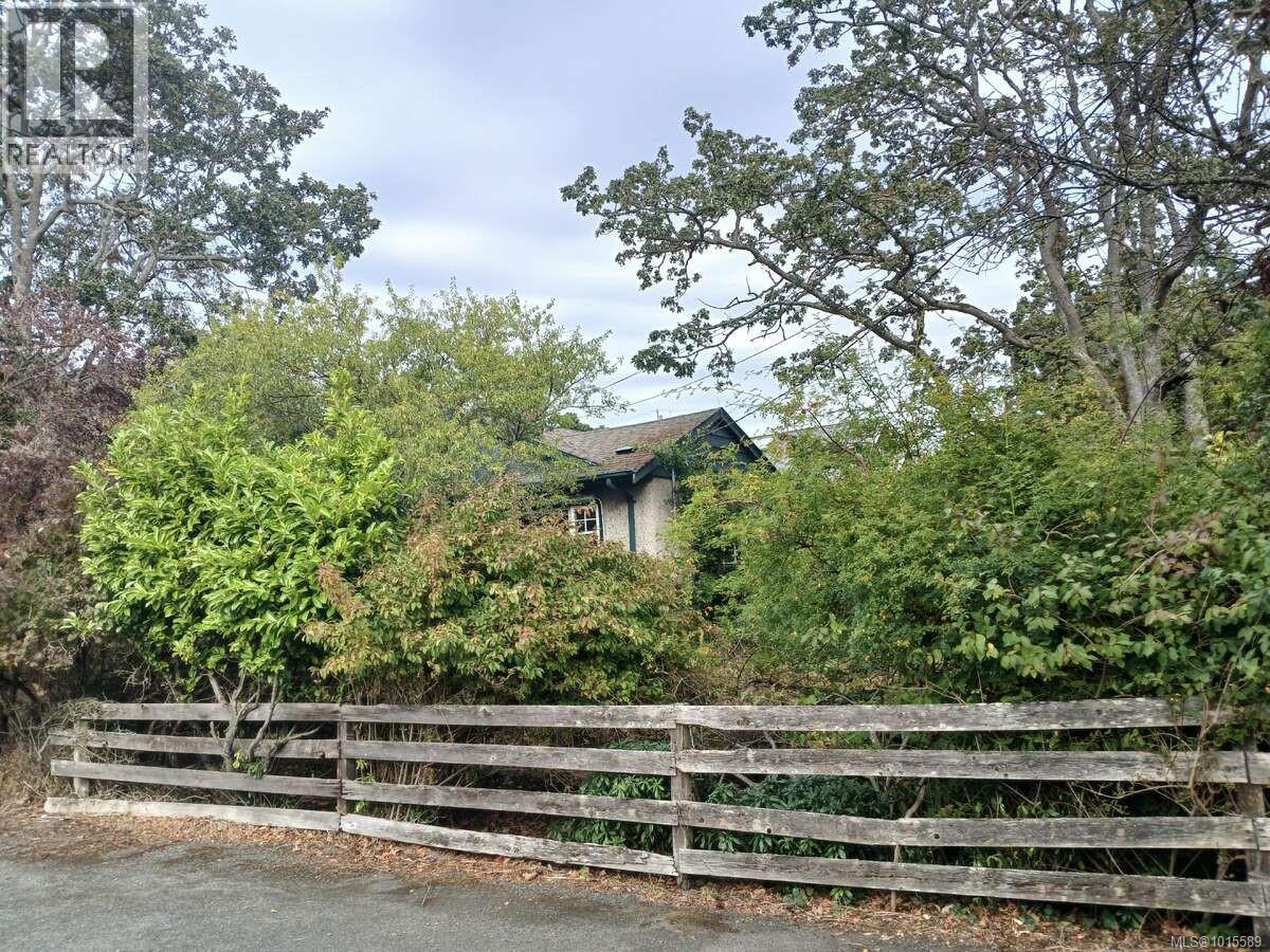 2120 Byron St, Oak Bay