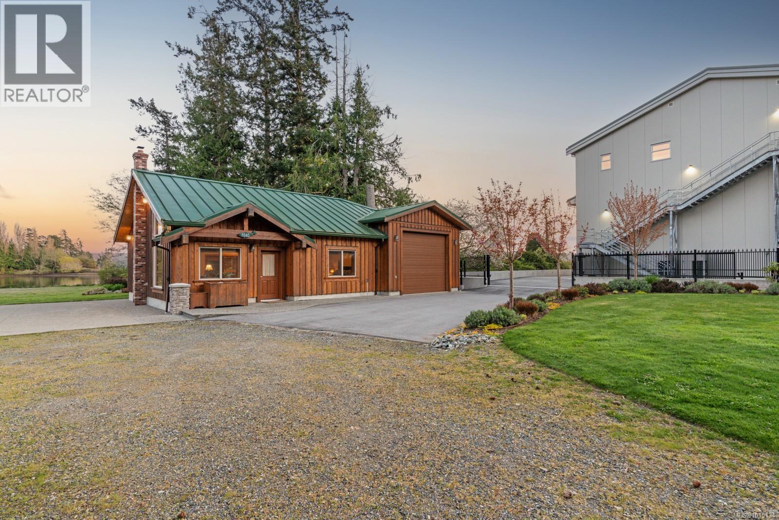  5583 Medberry Close, Sooke