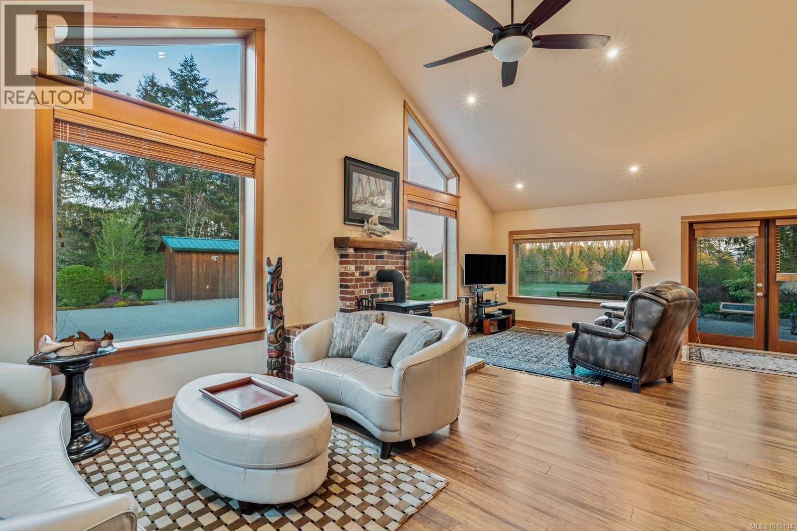  5583 Medberry Close, Sooke