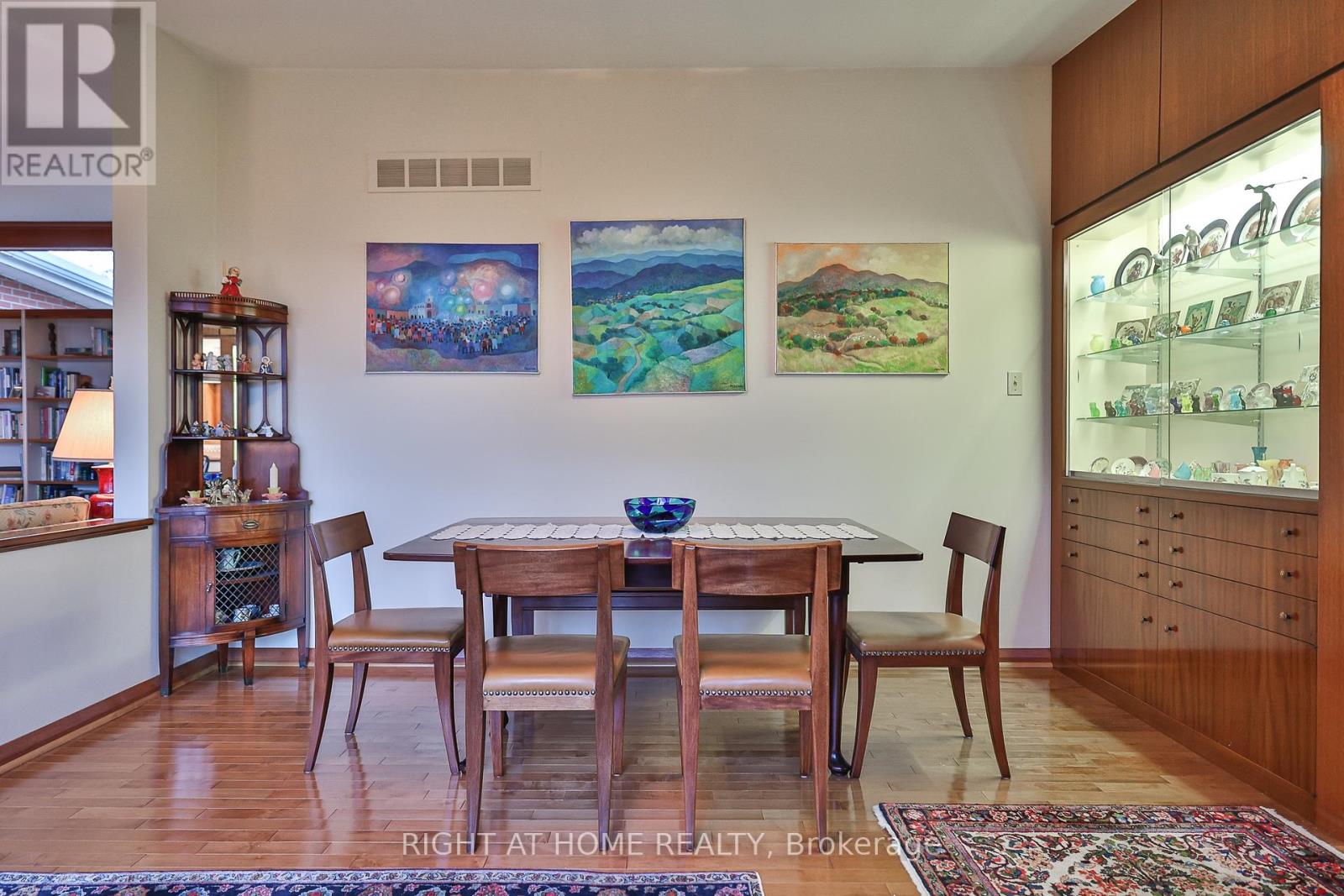 59 HILL CRESCENT - 22