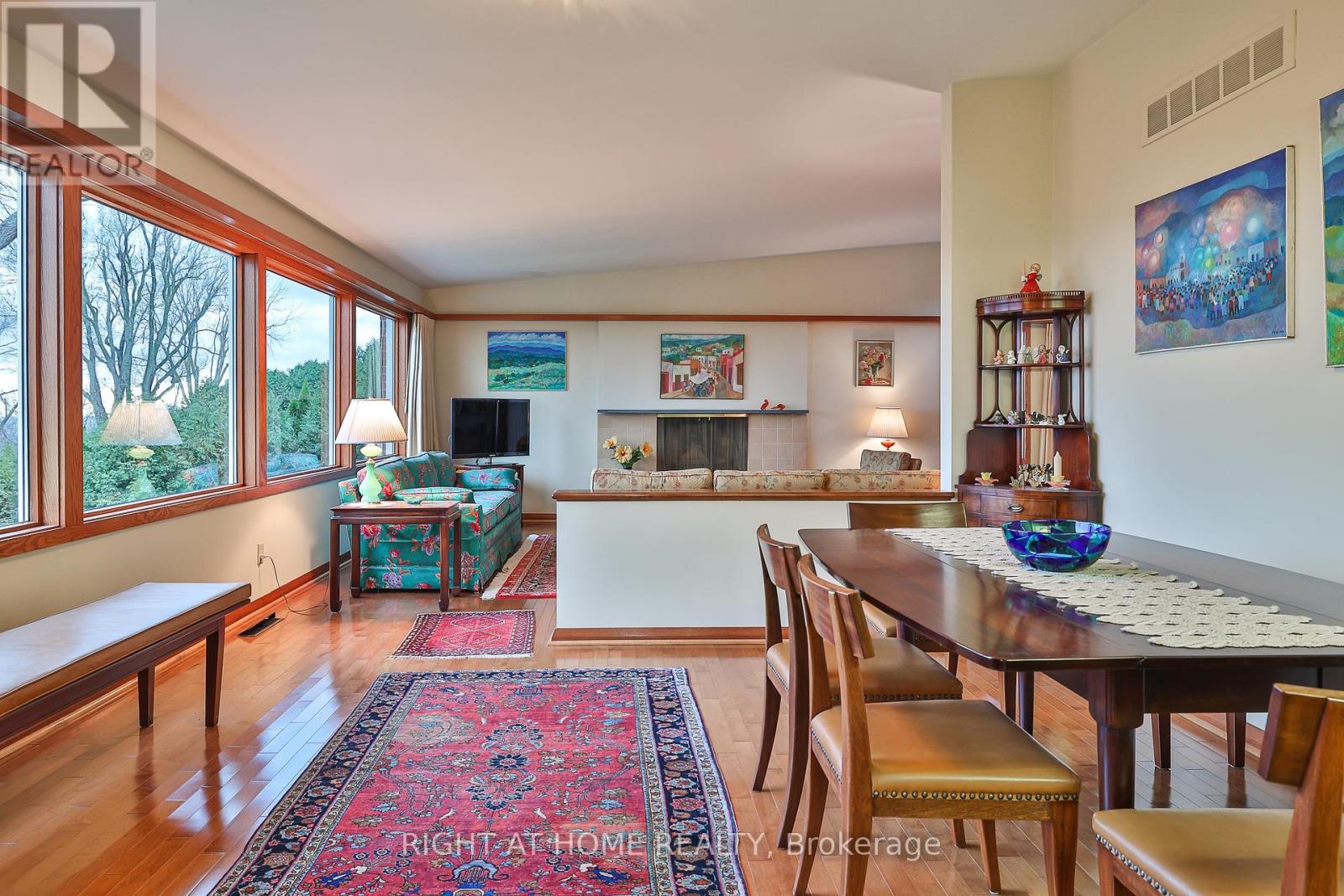 59 HILL CRESCENT - 27
