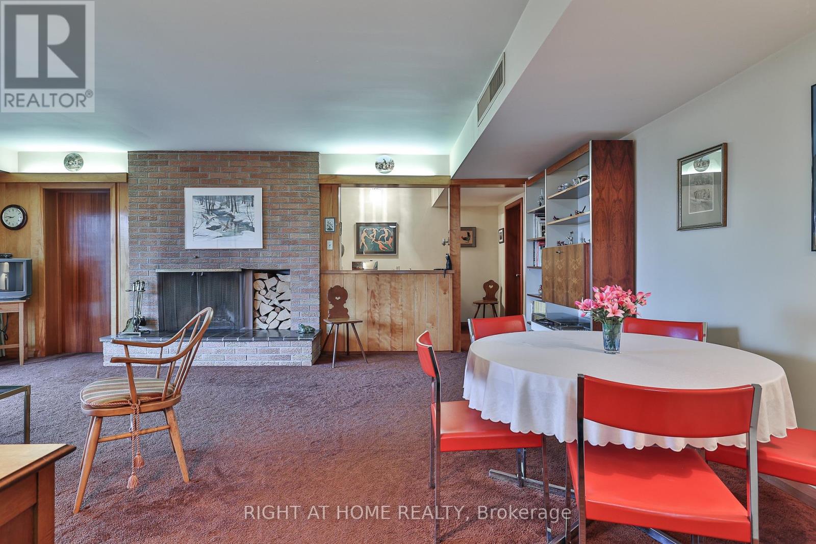 59 HILL CRESCENT - 43