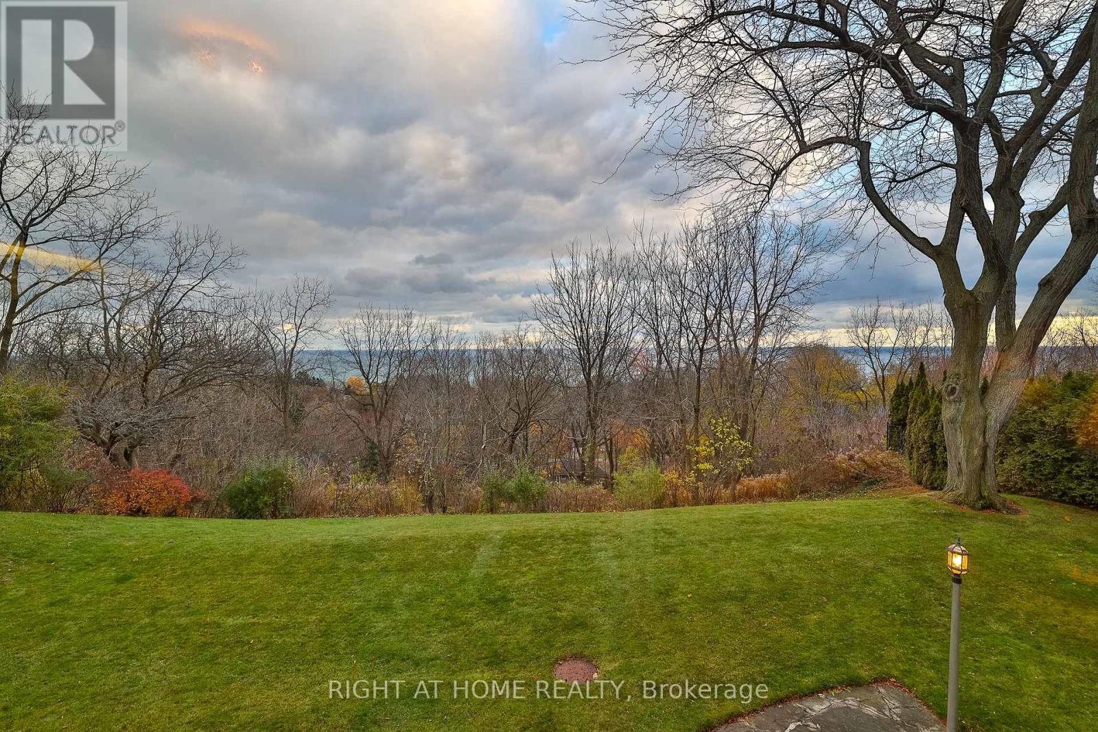 59 HILL CRESCENT - 47