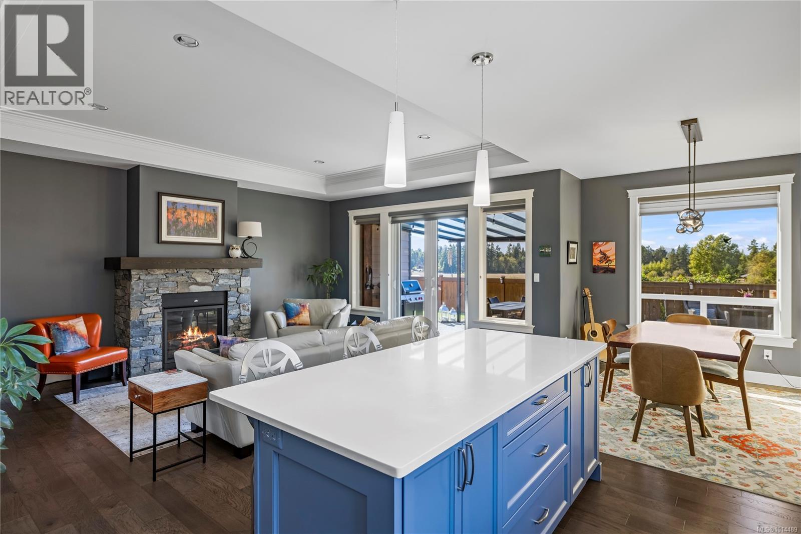 527 Ridgefield Dr, Parksville