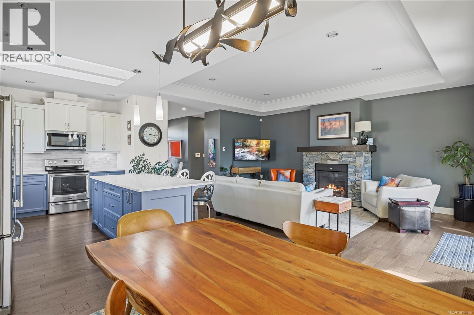 527 Ridgefield Dr, Parksville