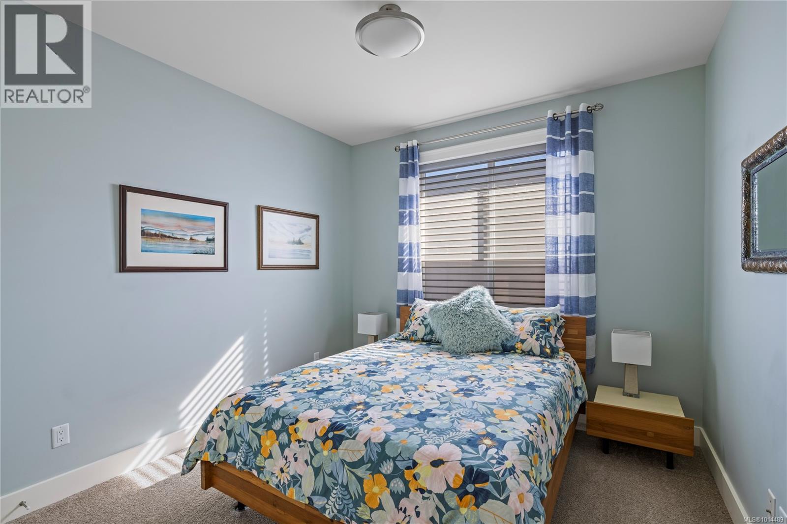 527 Ridgefield Dr, Parksville