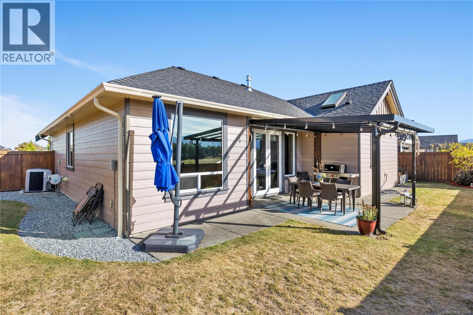 527 Ridgefield Dr, Parksville