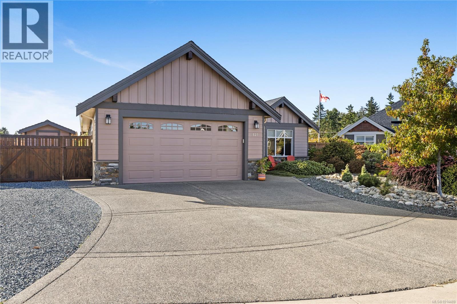 527 Ridgefield Dr, Parksville