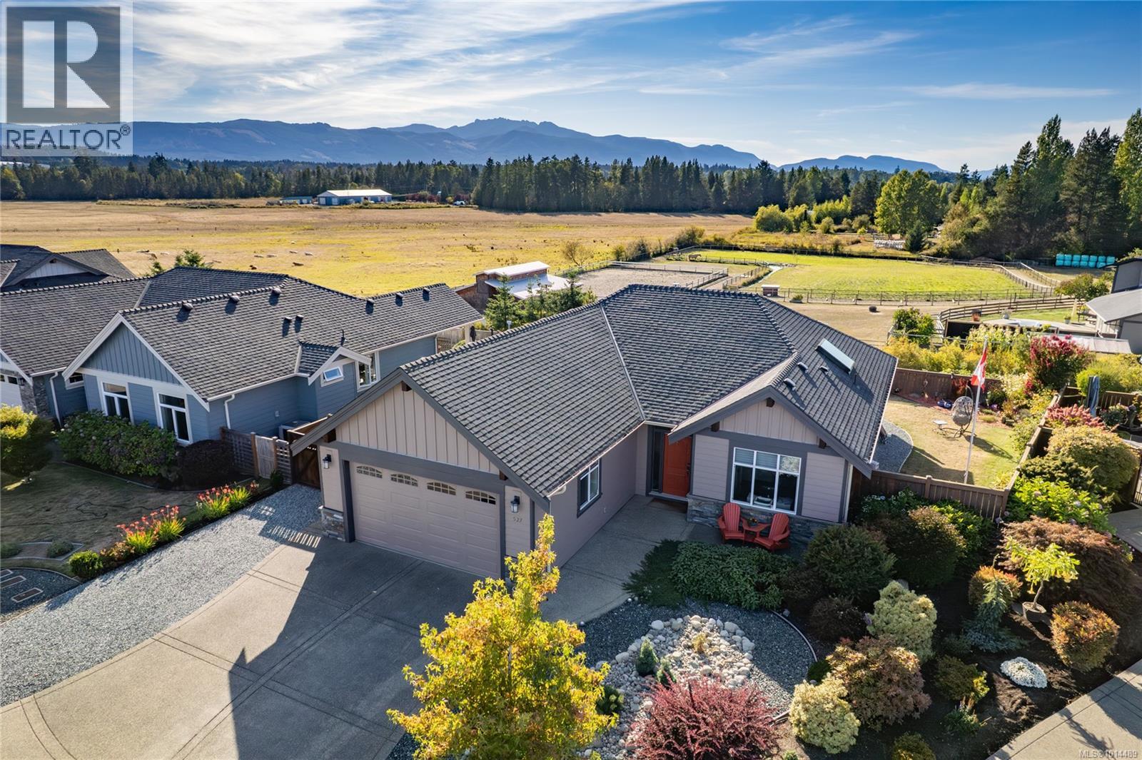 527 Ridgefield Dr, Parksville