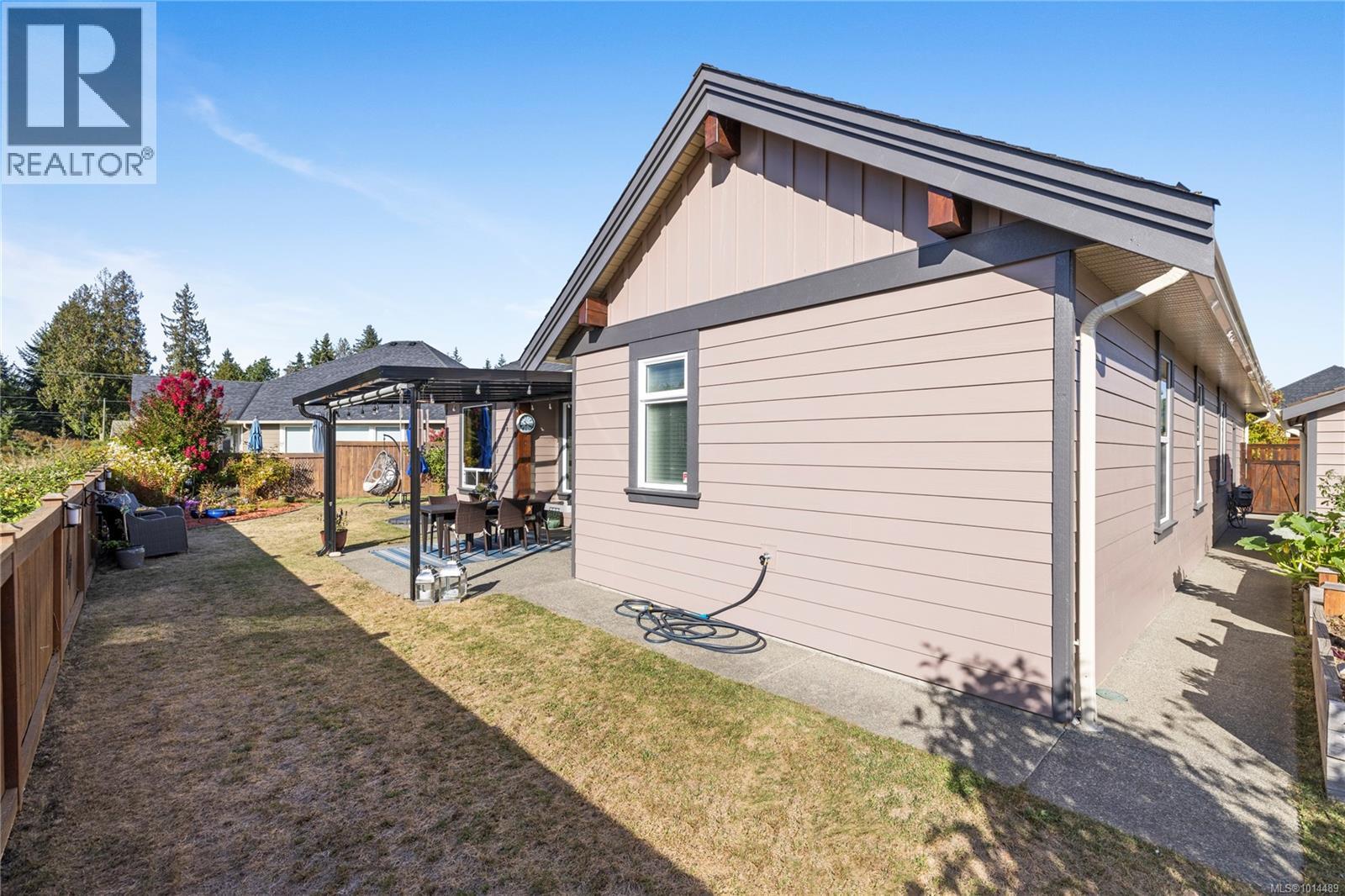 527 Ridgefield Dr, Parksville