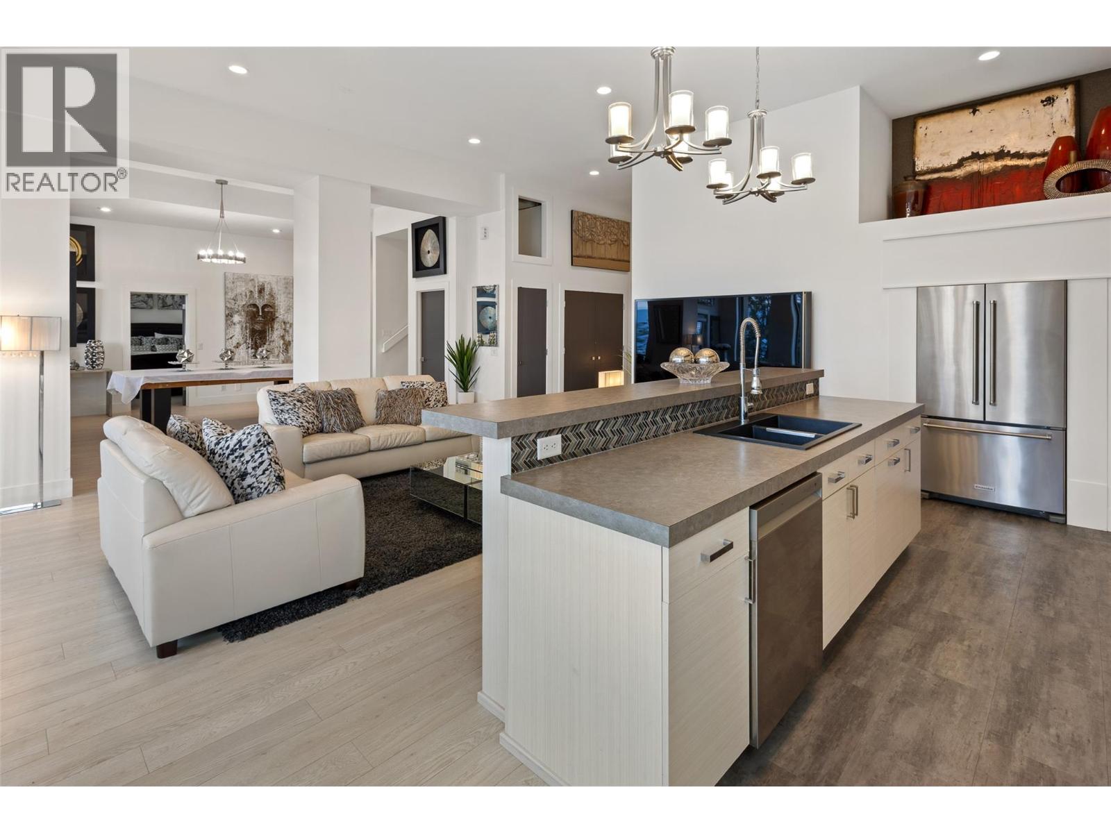  1955 Bayview Court, West Kelowna