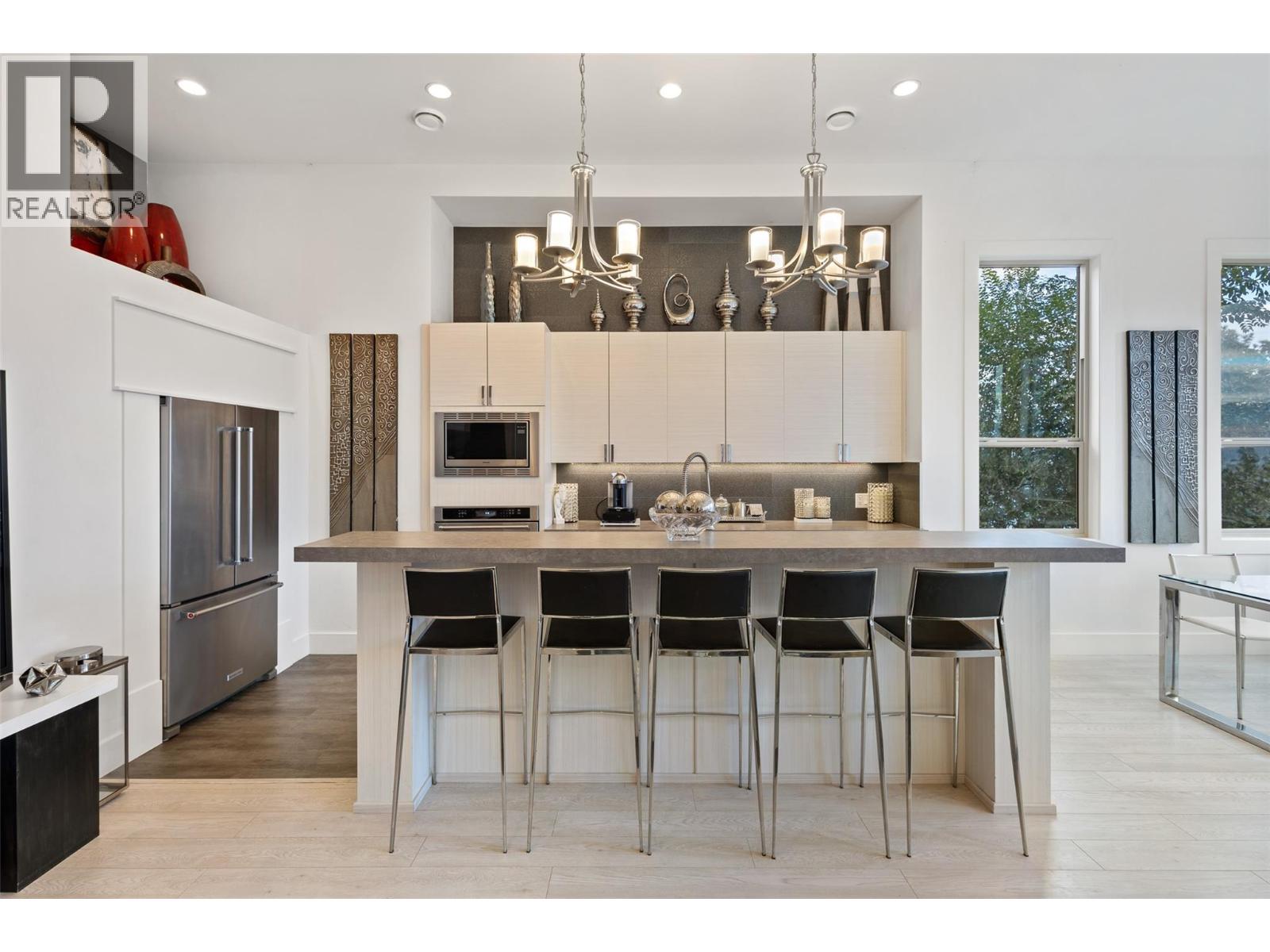  1955 Bayview Court, West Kelowna