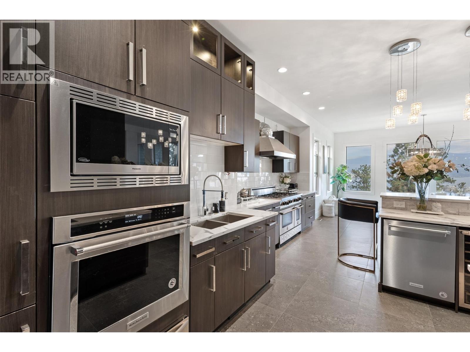  1955 Bayview Court, West Kelowna
