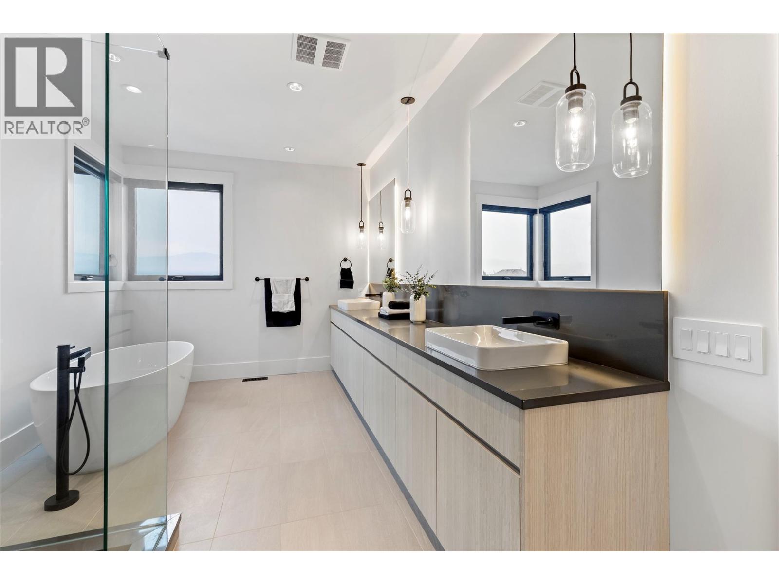  1587 Malbec Place, West Kelowna