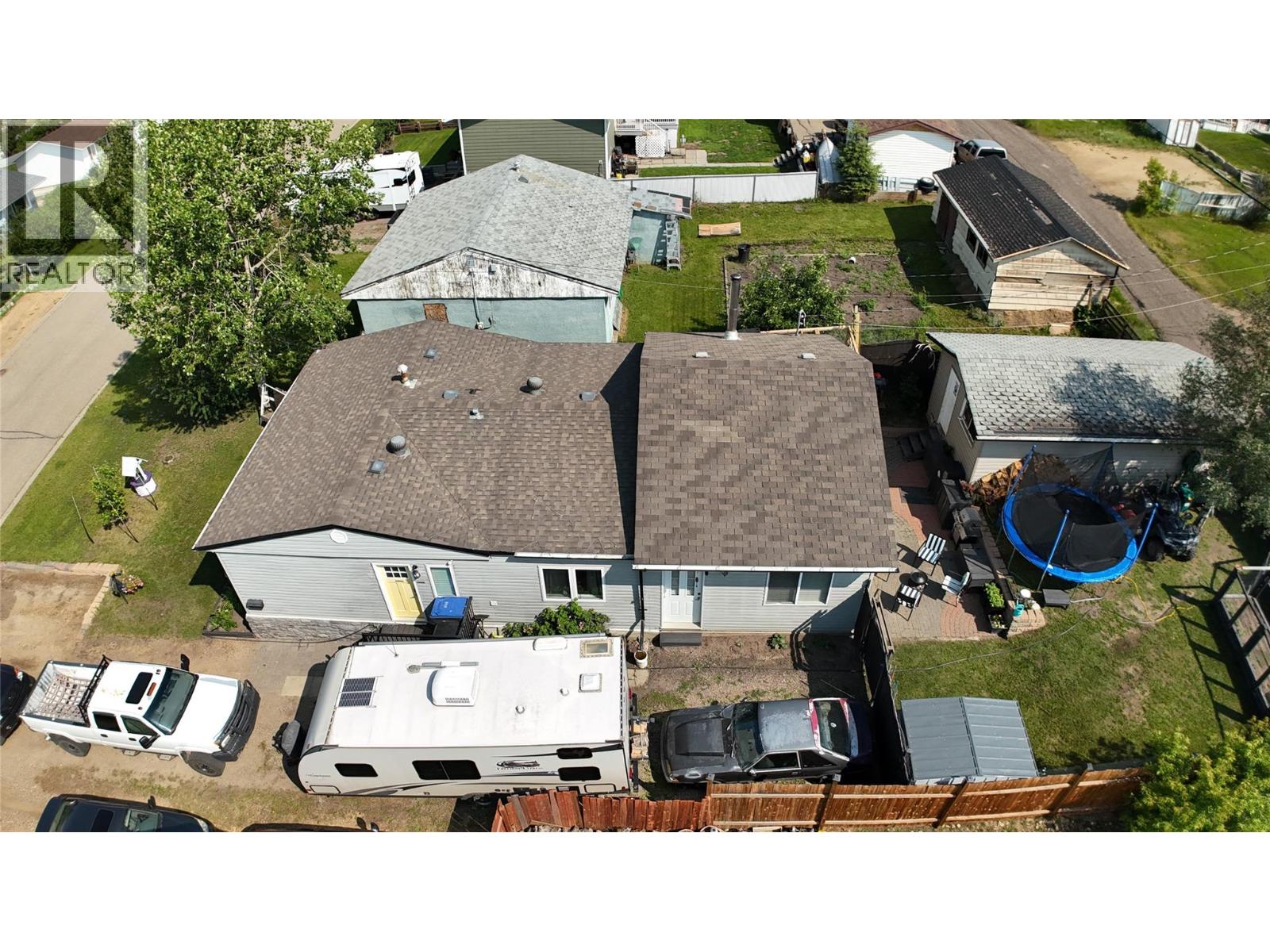 9720 9 Street, Dawson Creek