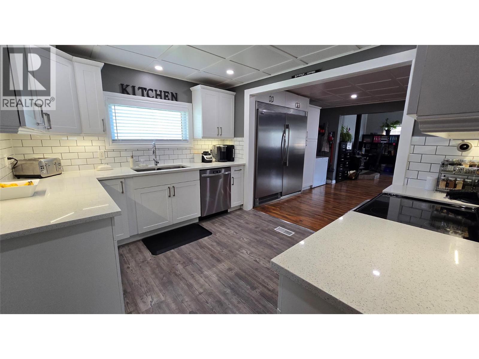 9720 9 Street, Dawson Creek