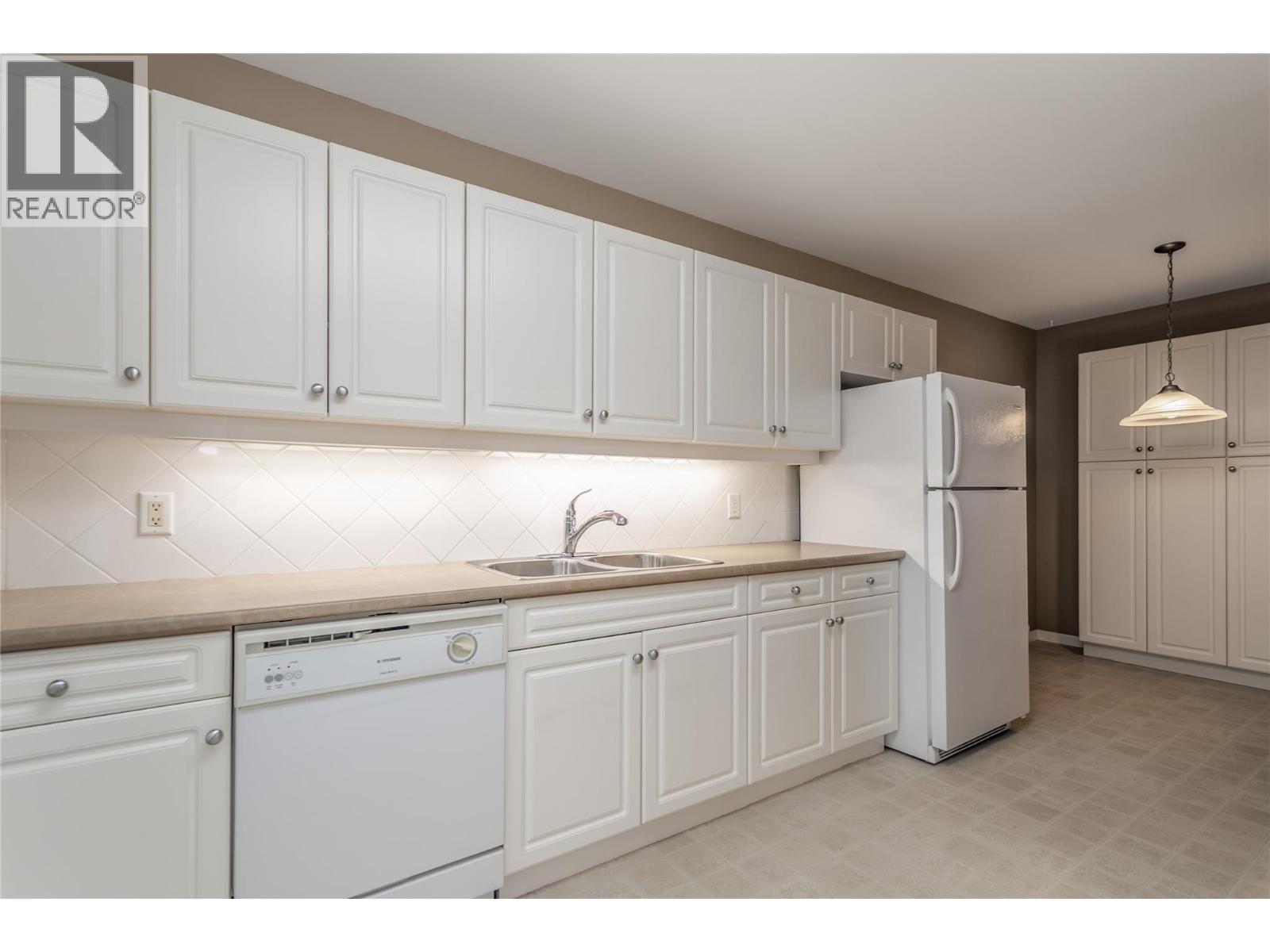 202 303 Whitman Road, Kelowna