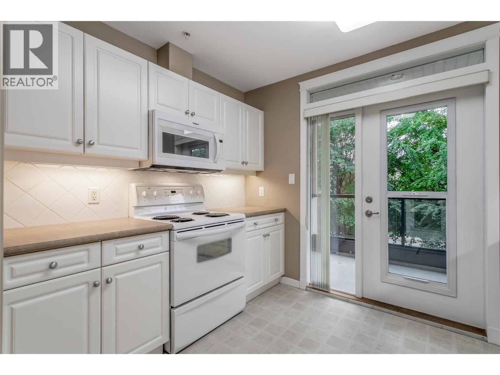 202 303 Whitman Road, Kelowna