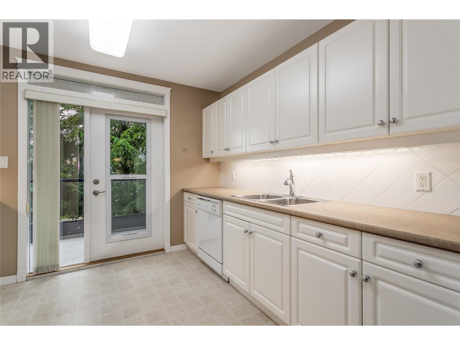 202 303 Whitman Road, Kelowna
