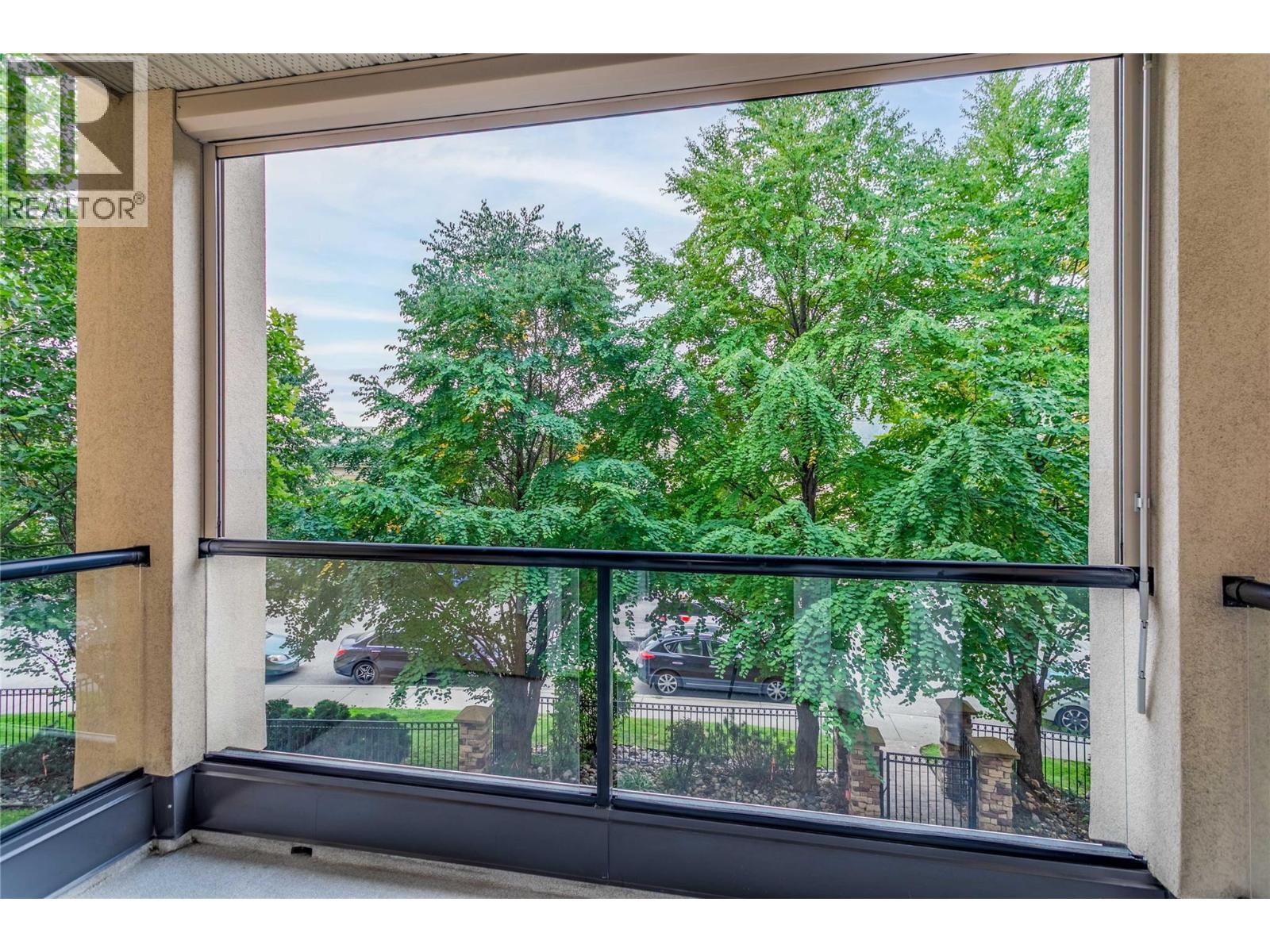 202 303 Whitman Road, Kelowna