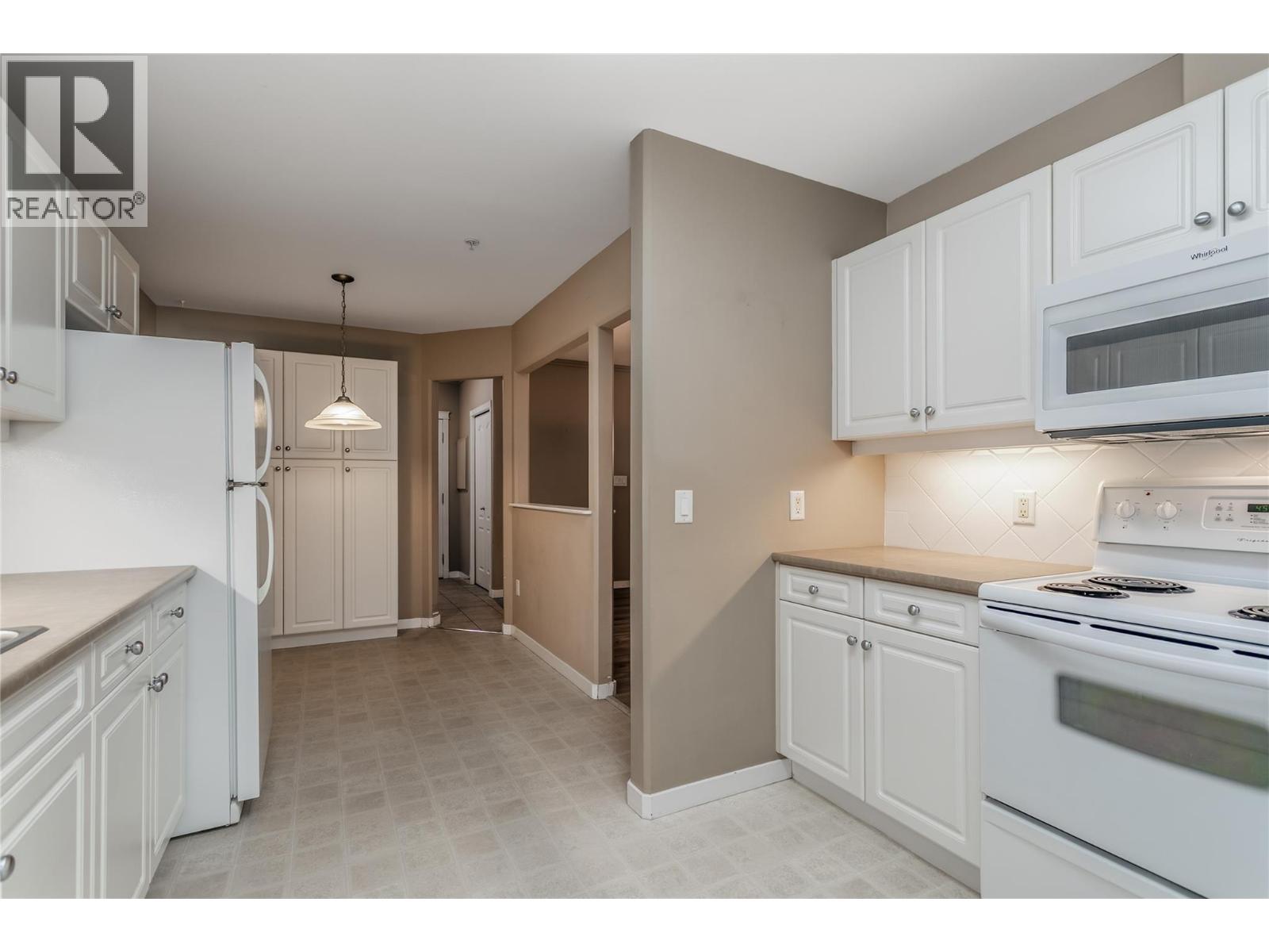202 303 Whitman Road, Kelowna