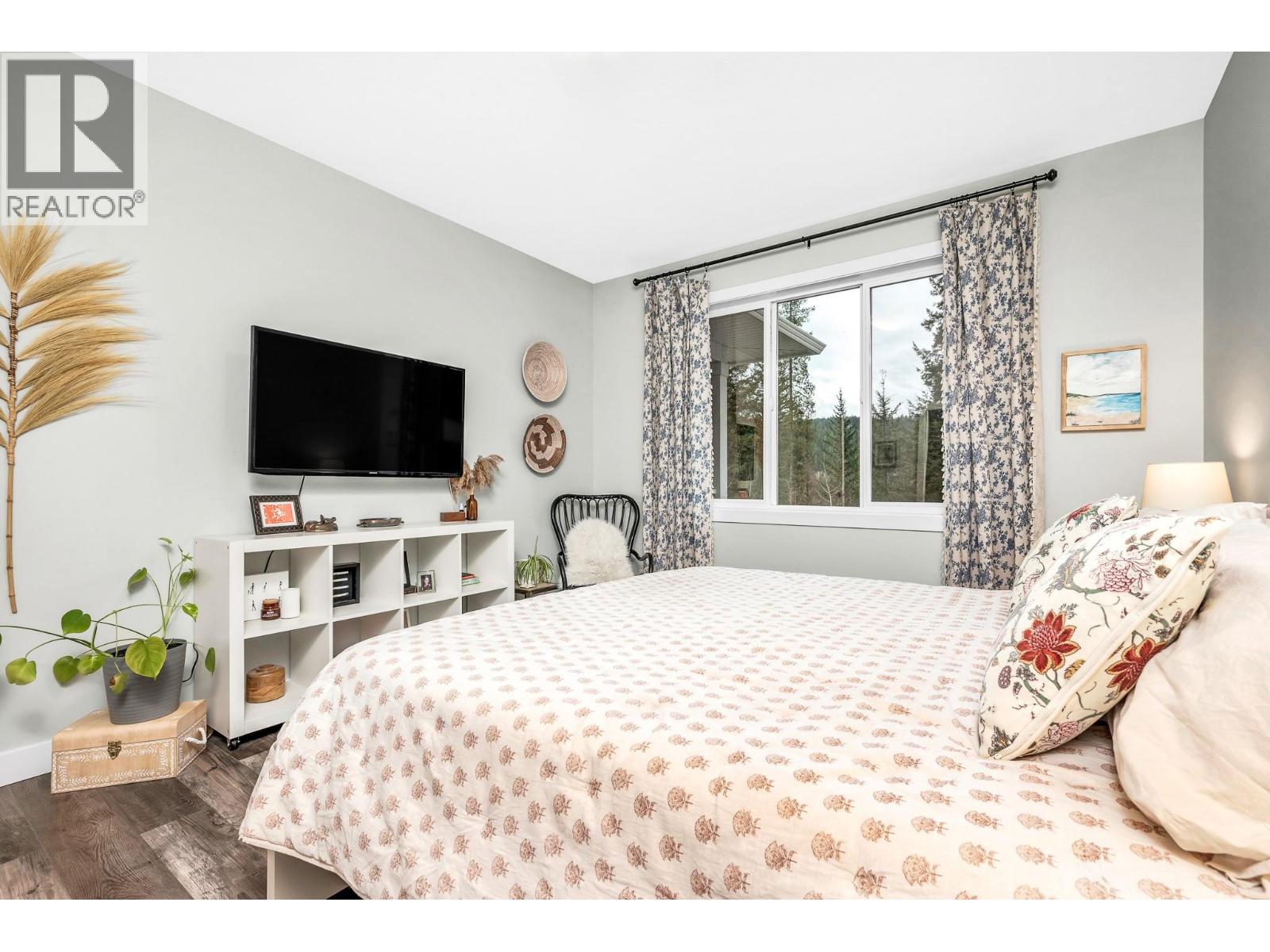 2741 Golf Course Drive, Blind Bay