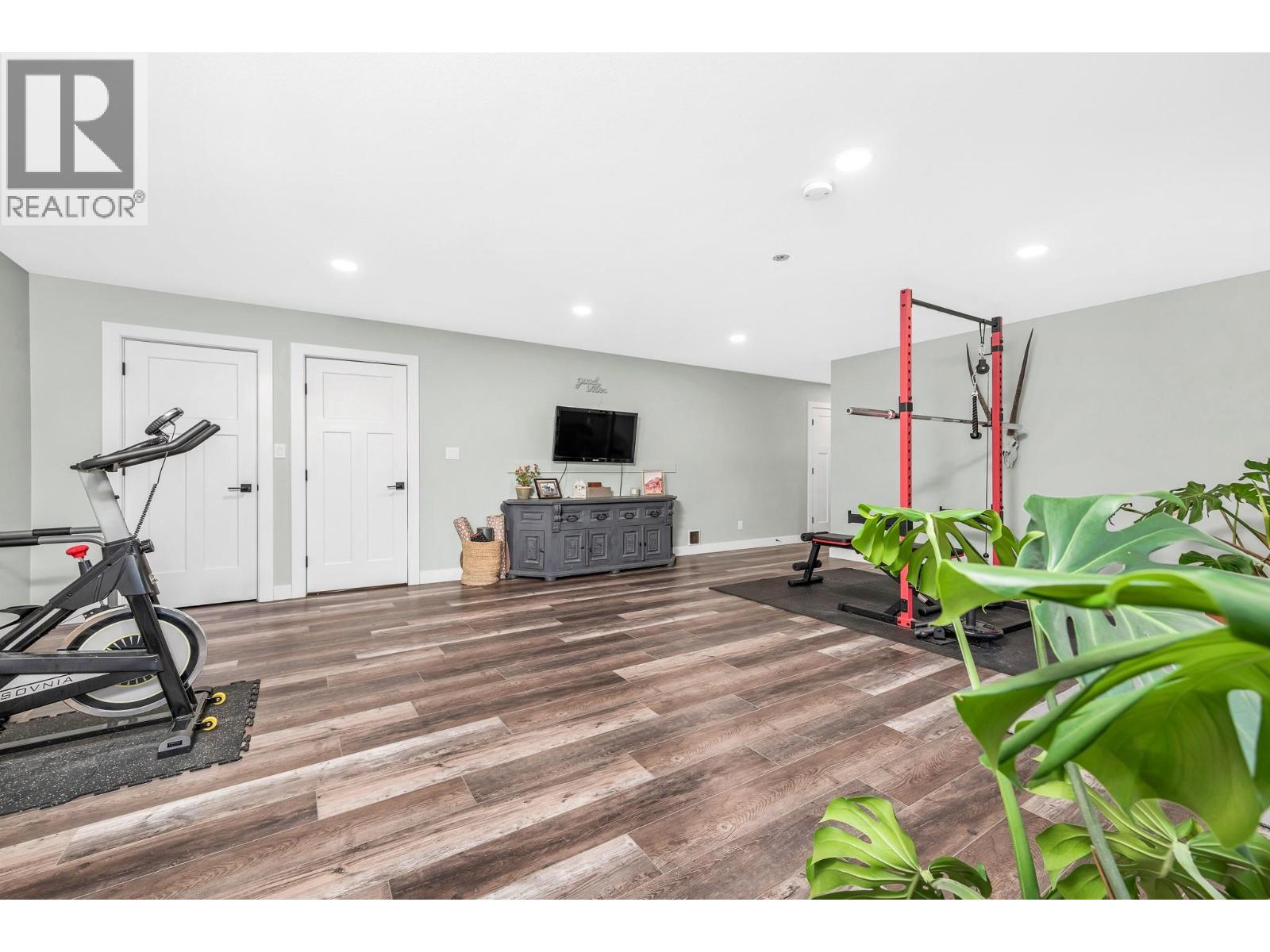  2741 Golf Course Drive, Blind Bay