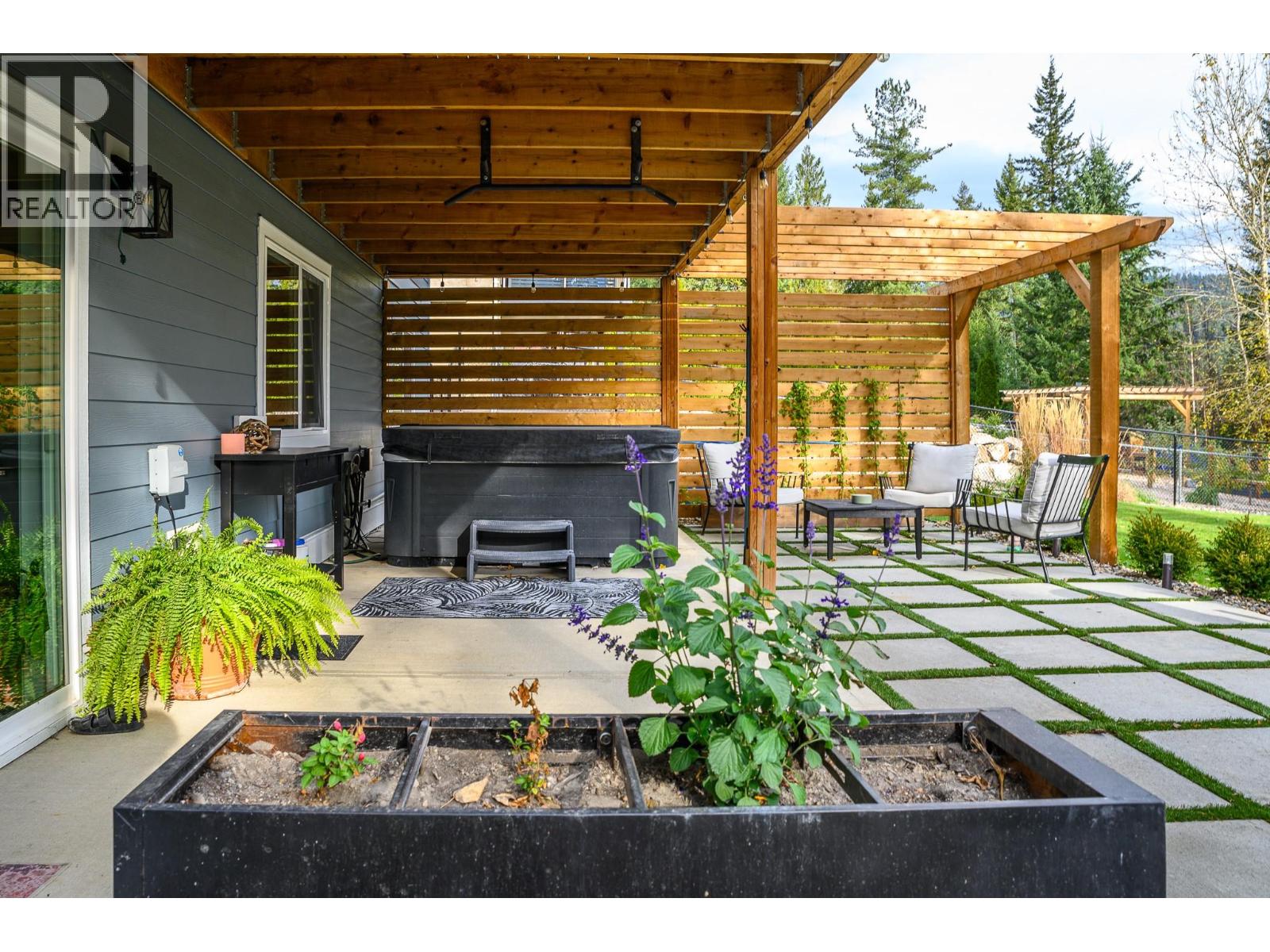  2741 Golf Course Drive, Blind Bay