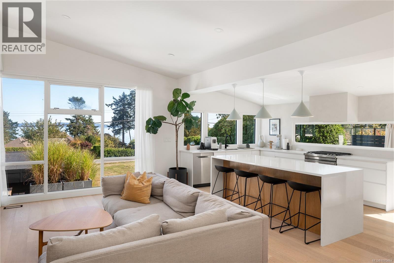  5276 Parker Avenue, Saanich