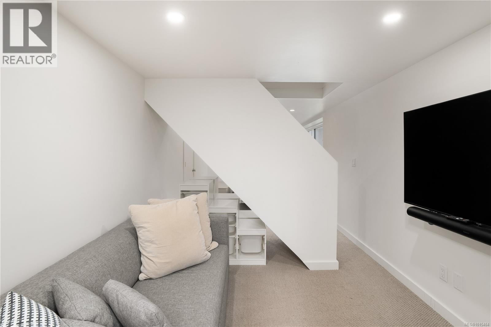  5276 Parker Avenue, Saanich