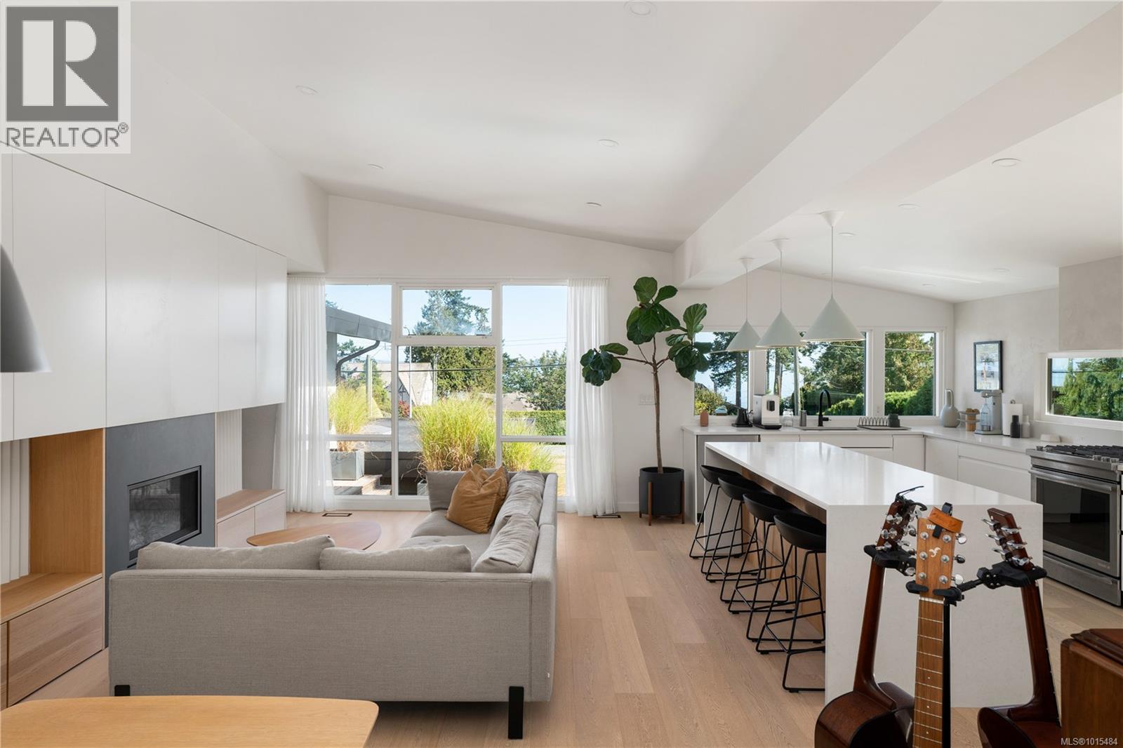  5276 Parker Avenue, Saanich