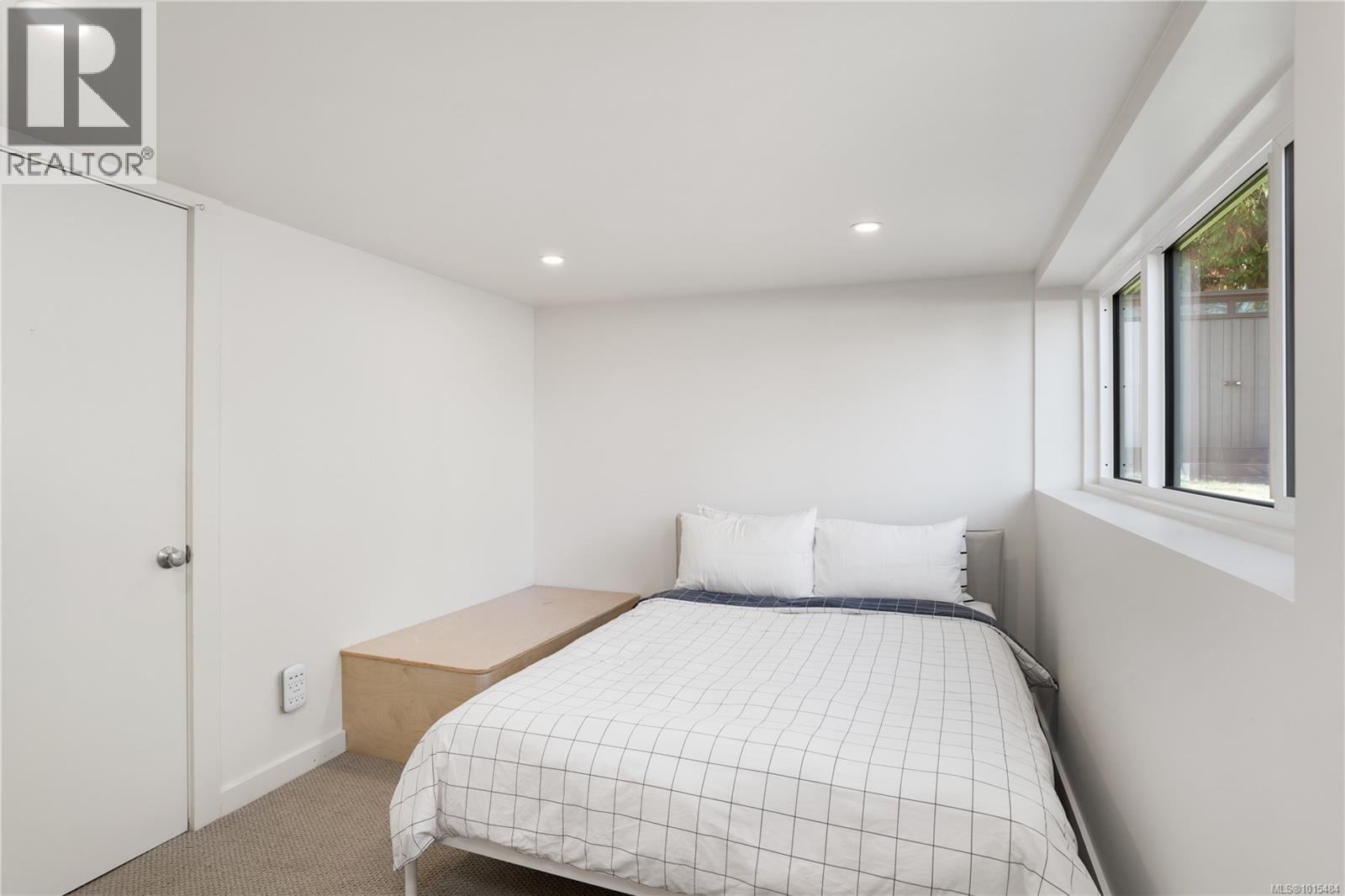  5276 Parker Avenue, Saanich