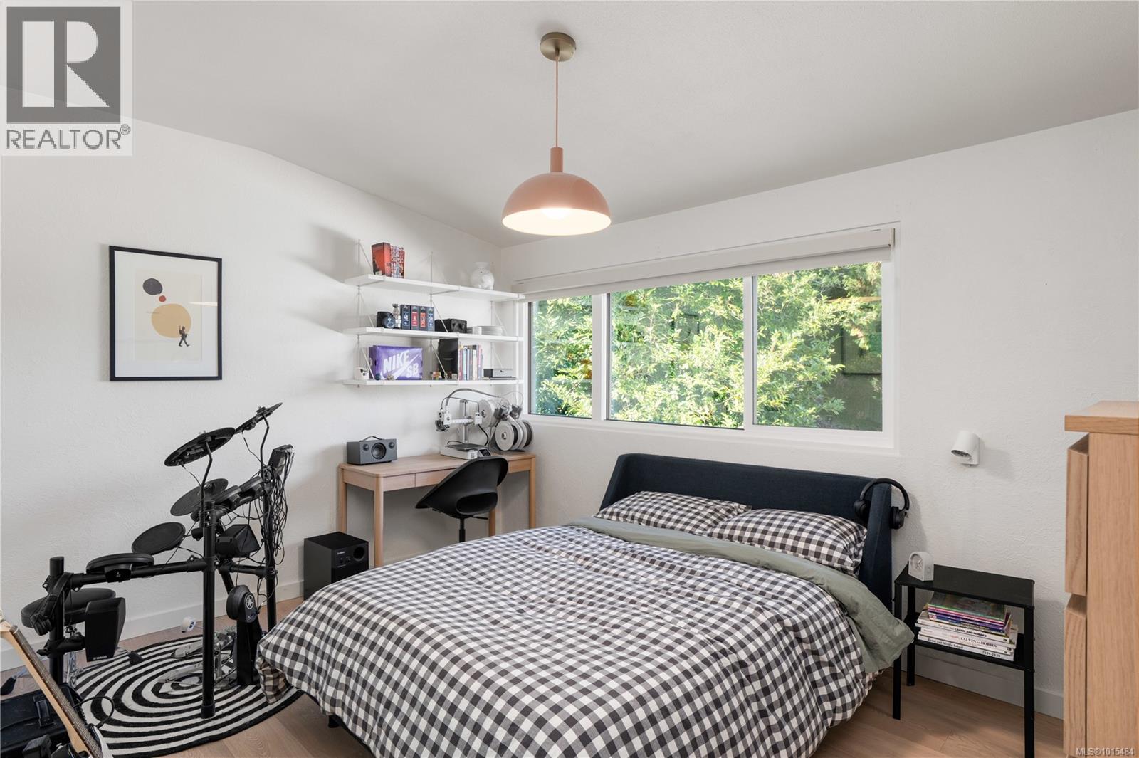  5276 Parker Avenue, Saanich