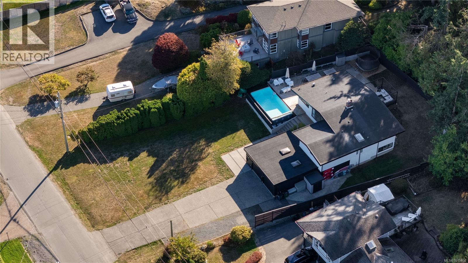  5276 Parker Avenue, Saanich